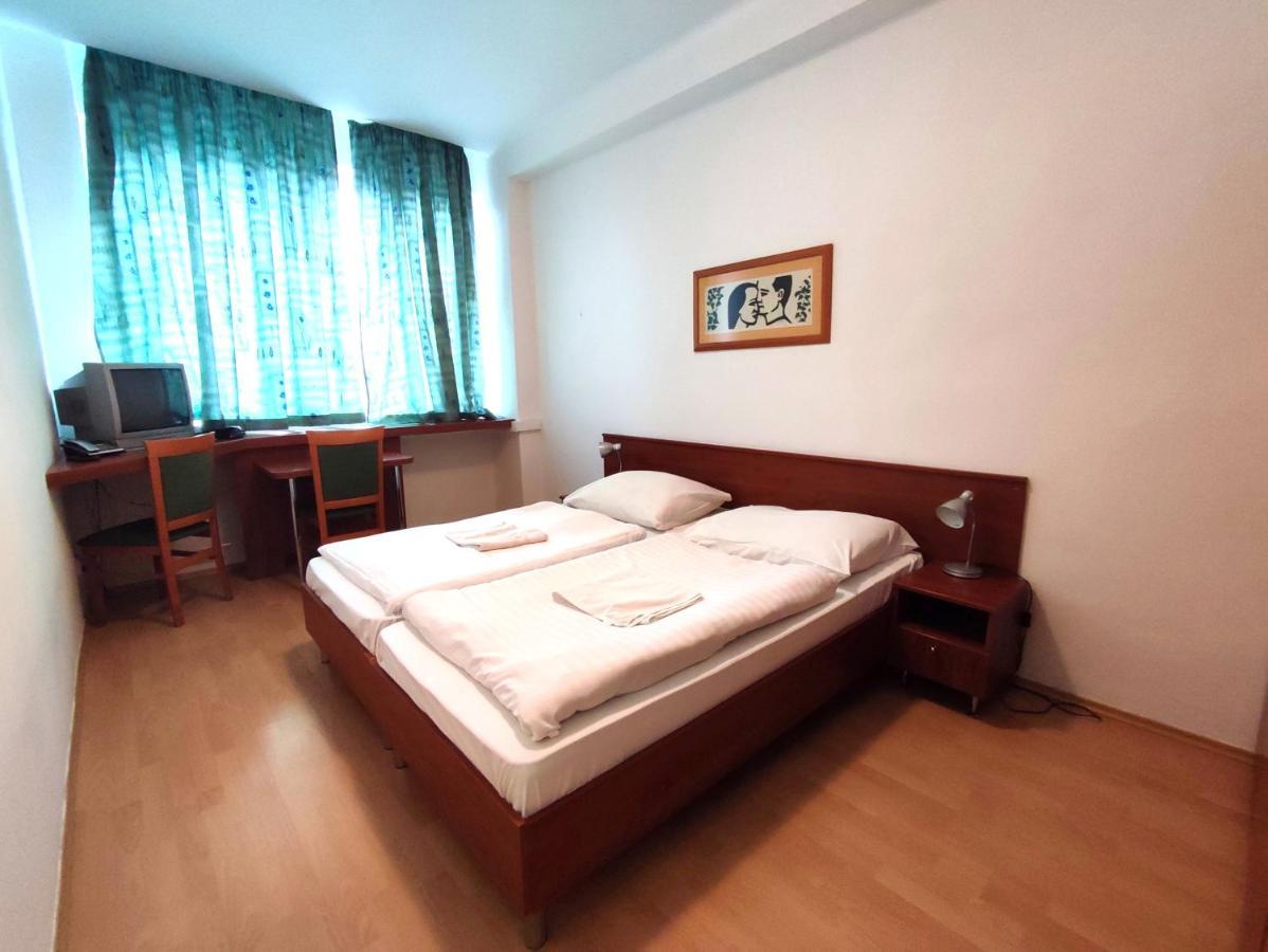 Hotel Jurki Dom Bratysława Zewnętrze zdjęcie